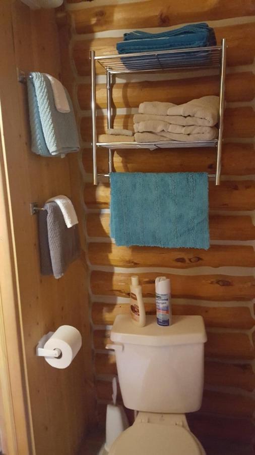 הוט ספרינגס River Falls Lodging -Black Hills, South Dakota מראה חיצוני תמונה