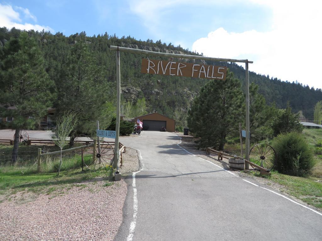 הוט ספרינגס River Falls Lodging -Black Hills, South Dakota מראה חיצוני תמונה