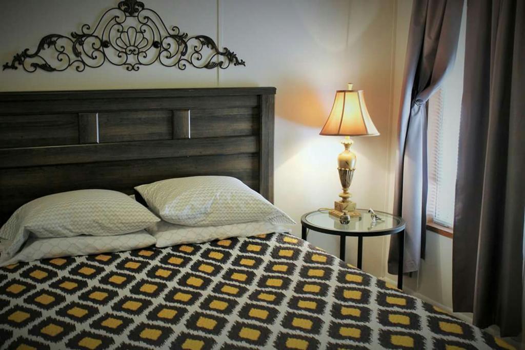 הוט ספרינגס River Falls Lodging -Black Hills, South Dakota מראה חיצוני תמונה
