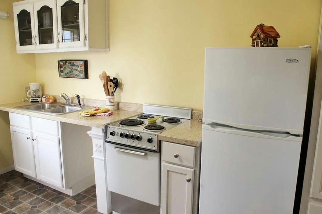 הוט ספרינגס River Falls Lodging -Black Hills, South Dakota מראה חיצוני תמונה
