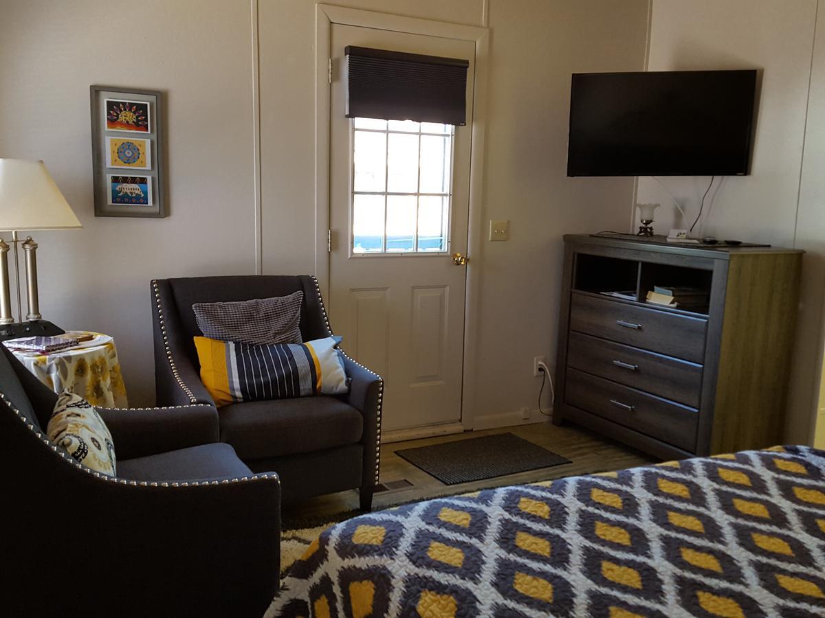 הוט ספרינגס River Falls Lodging -Black Hills, South Dakota מראה חיצוני תמונה