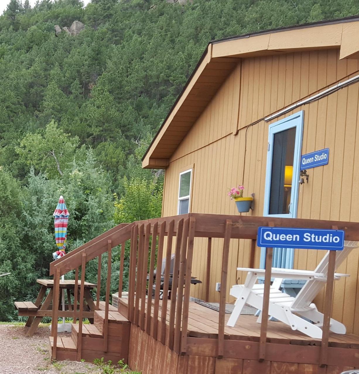 הוט ספרינגס River Falls Lodging -Black Hills, South Dakota מראה חיצוני תמונה